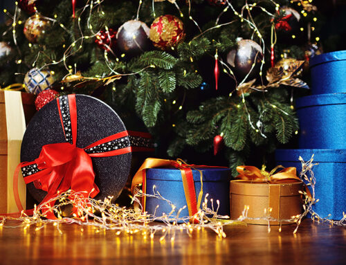 Smart Holiday Spending Ideas to Keep Your Finances on Track this Season